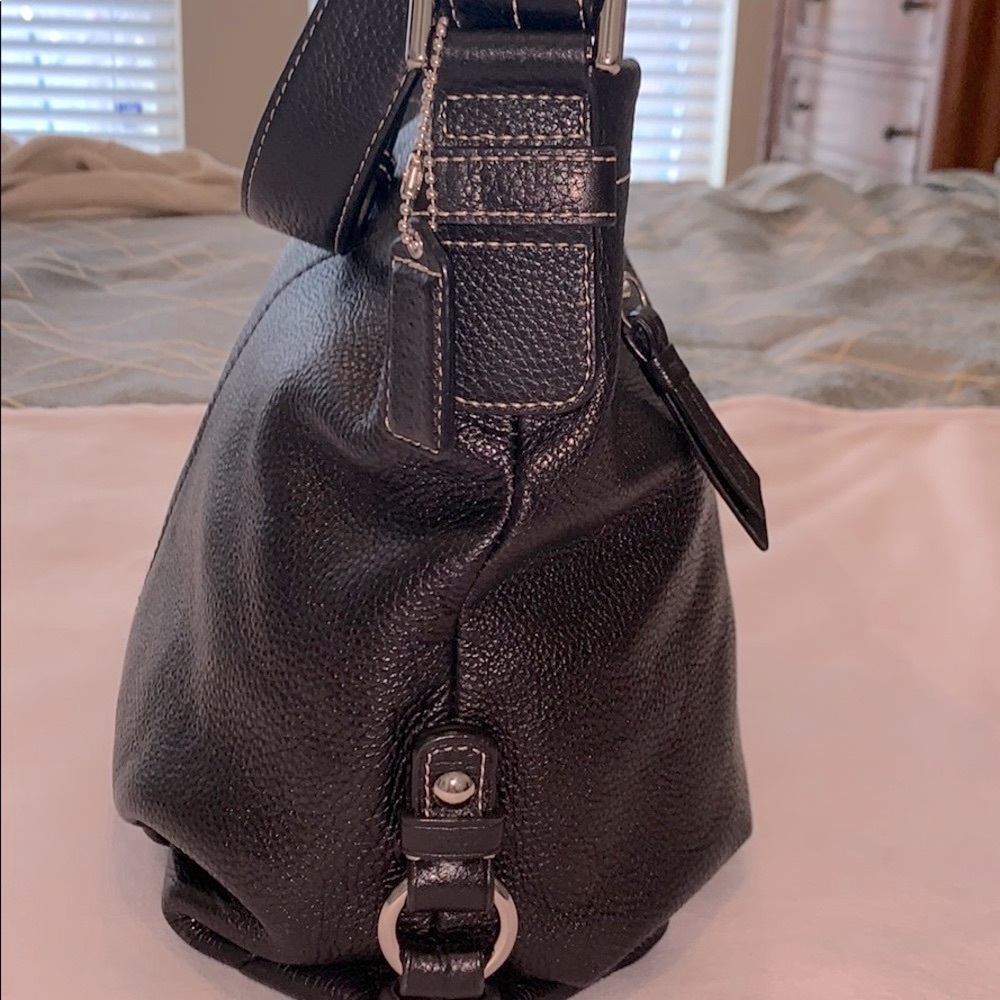 Coach purse - Picture 2 of 9